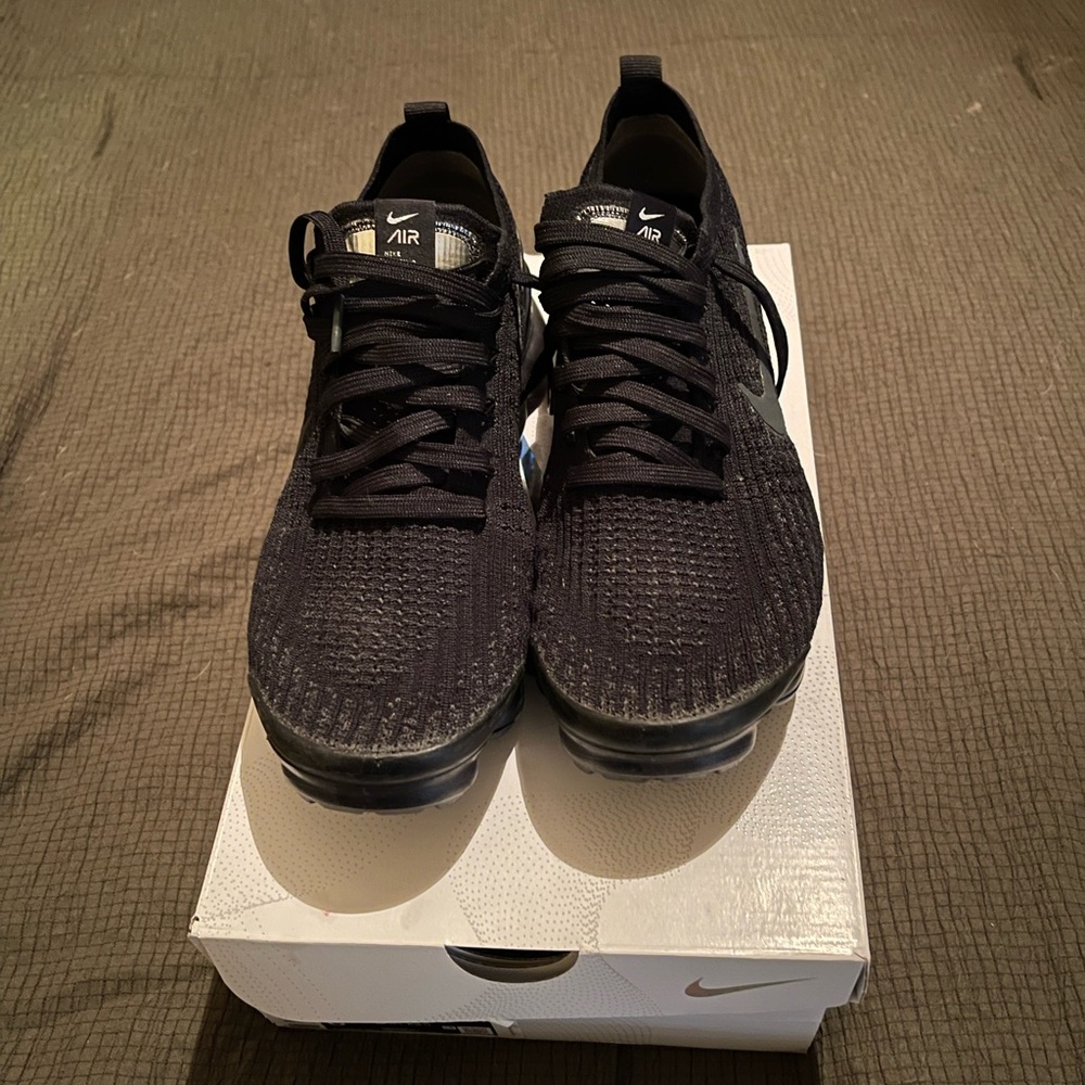 Black Nike Vapormax Flyknit 3